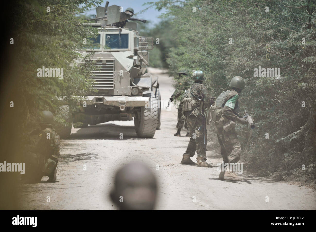 Le camp de Qoryooley en Somalie est un abri temporaire pour les personnes déplacées, fournissant des secours d'urgence et un soutien aux réfugiés et aux populations vulnérables touchées par le conflit. Banque D'Images