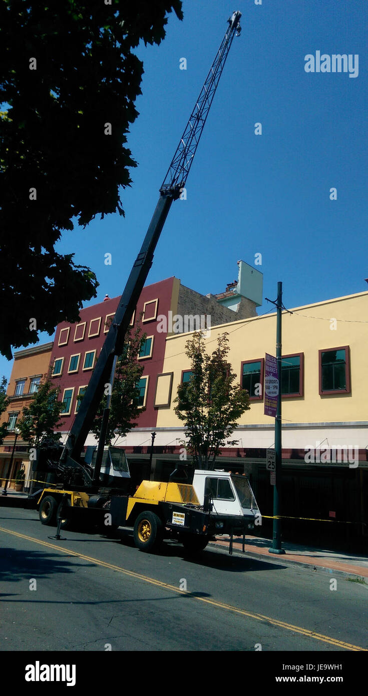 Le tremblement de terre de South Napa en 2014 a causé d'importants dégâts, notamment l'effondrement partiel d'un bâtiment sur Georgia Street à Vallejo, en Californie, soulignant le pouvoir destructeur de l'activité sismique. Banque D'Images