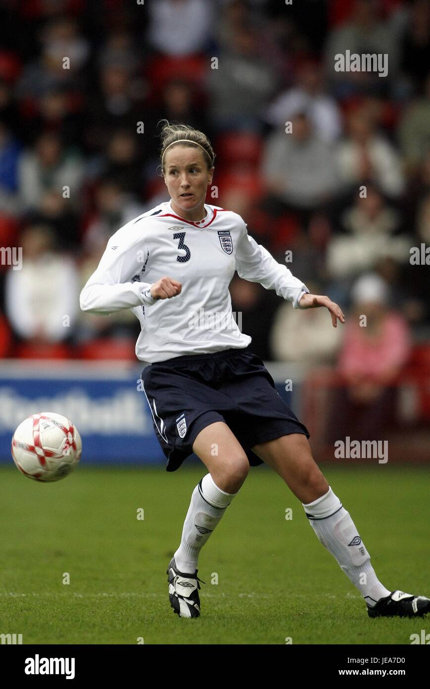 CASEY STONEY ENGLAND WOMEN & Chelsea FC STADE WALSALL ANGLETERRE DE BANQUES 27 Octobre 2007 Banque D'Images