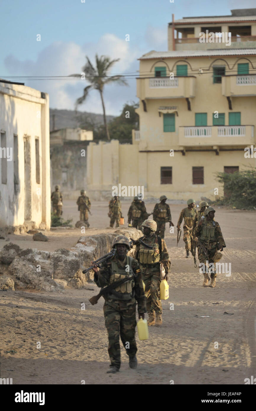 L'image représente la prise de Barawe, une ville côtière de Somalie, le 6 octobre 2014. L'événement a marqué un moment important de la guerre civile somalienne, les forces gouvernementales somaliennes prenant le contrôle de la ville aux mains des militants d'Al-Shabaab. Banque D'Images