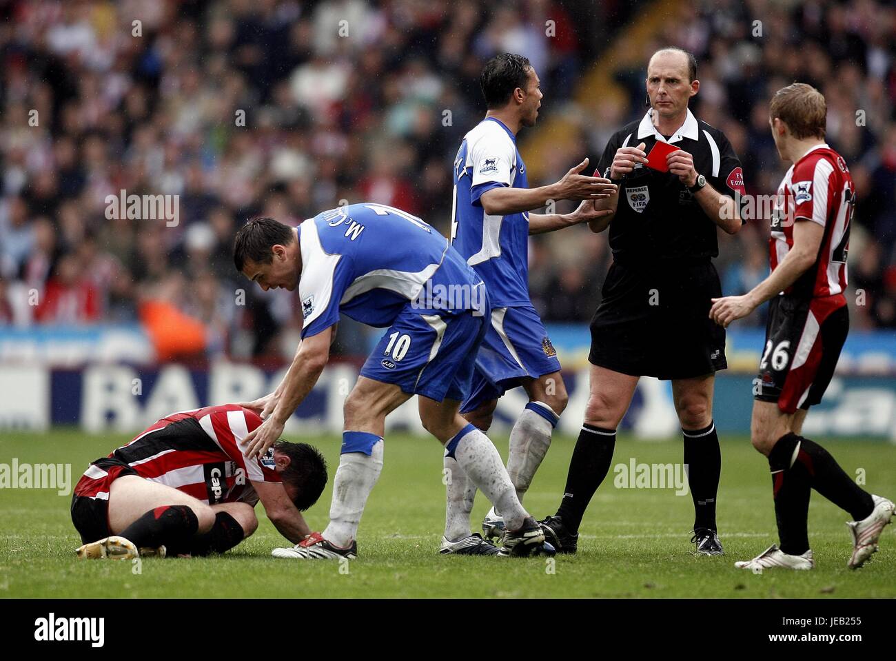 LEE MCCULLOCH & MIKE DEAN SHEFFIELD UTD V Wigan Athletic BRAMALL LANE SHEFFIELD ENGLAND 13 Mai 2007 Banque D'Images