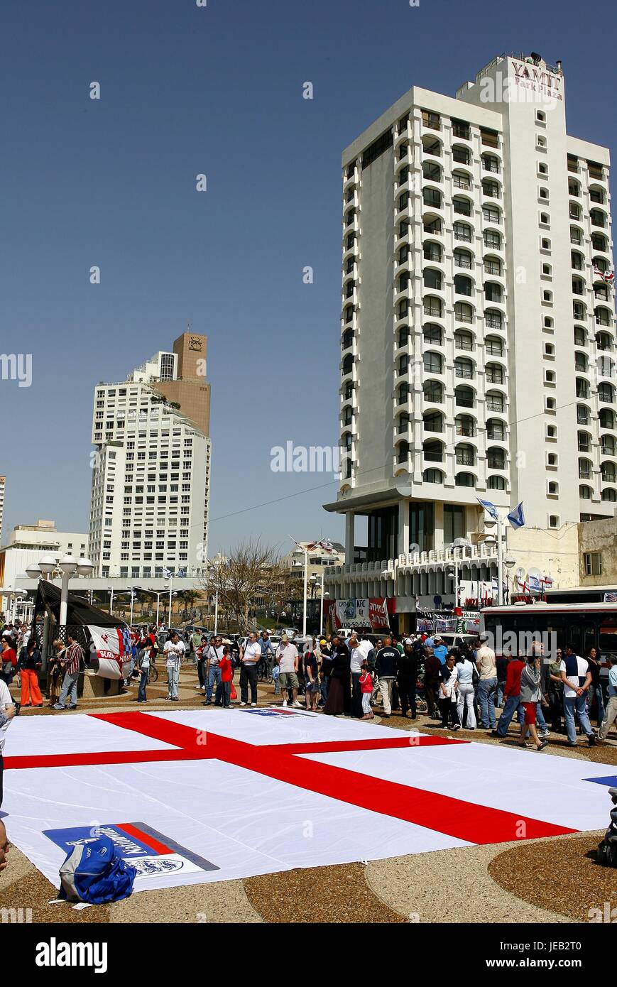 ST.GEORGE'S FLAG À TEL AVIV ISRAËL V ANGLETERRE RAMAT GAN STADIUM TEL AVIV ISRAËL 24 Mars 2007 Banque D'Images