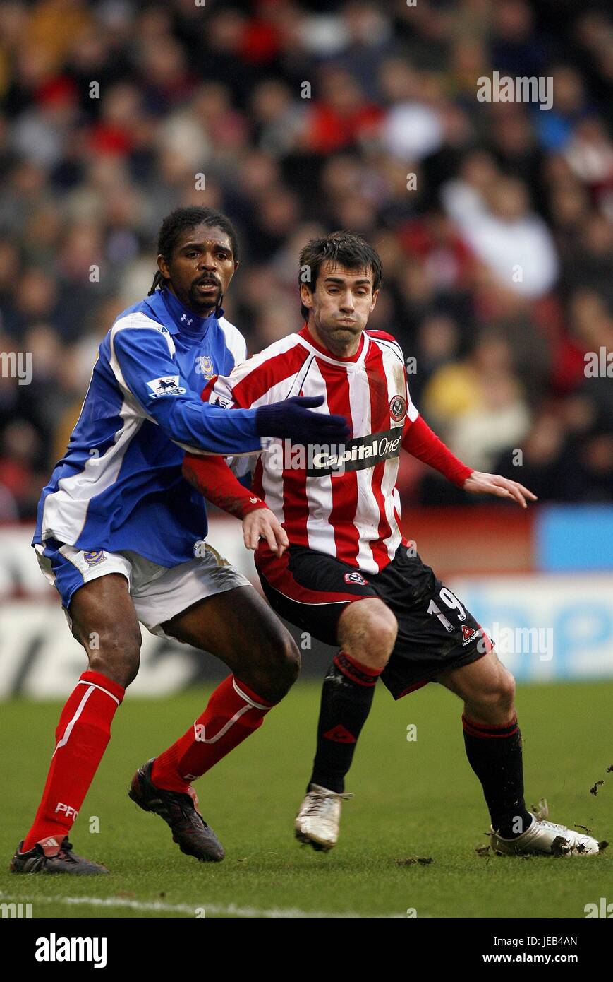 KANU & KEITH GILLESPIE SHEFFIELD UNITED V PORTSMOUTH BRAMALL LANE SHEFFIELD ANGLETERRE 13 Janvier 2007 Banque D'Images