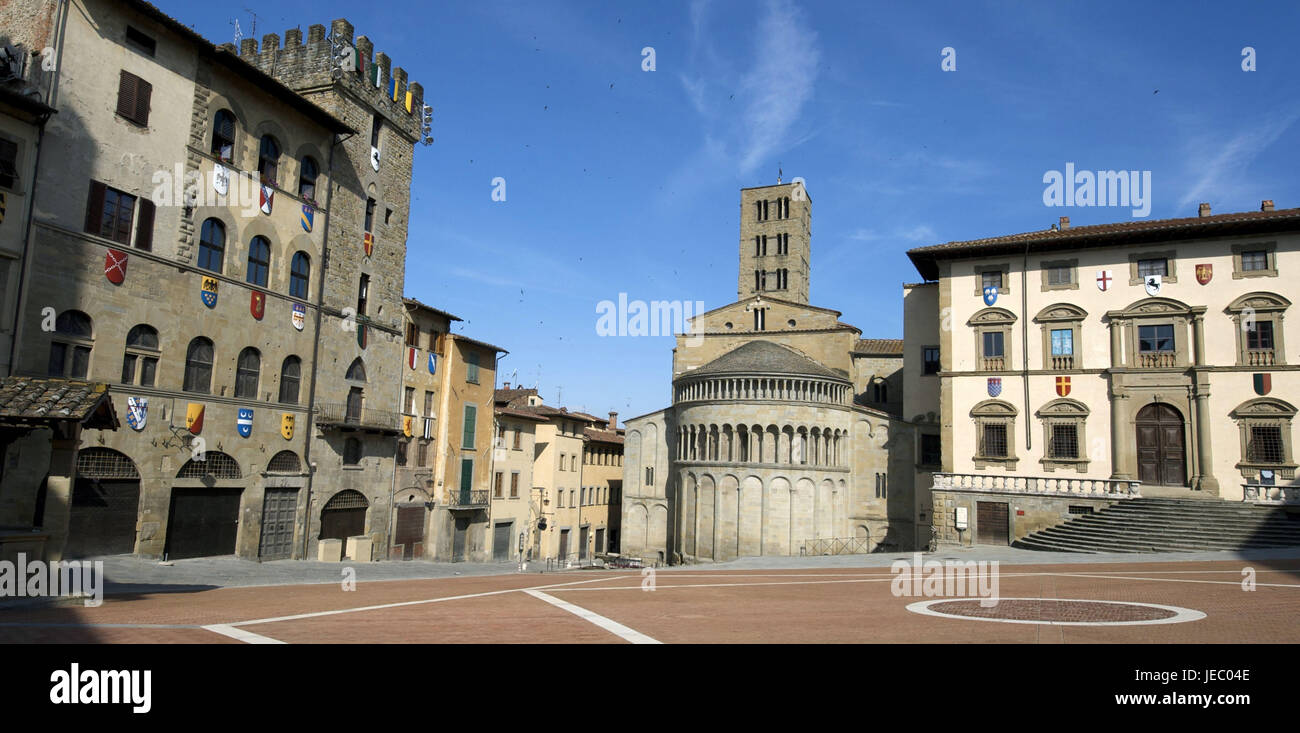 Italie, Toscane, Arezzo, Grand Place, l'église Santa Maria della Pieve, Banque D'Images