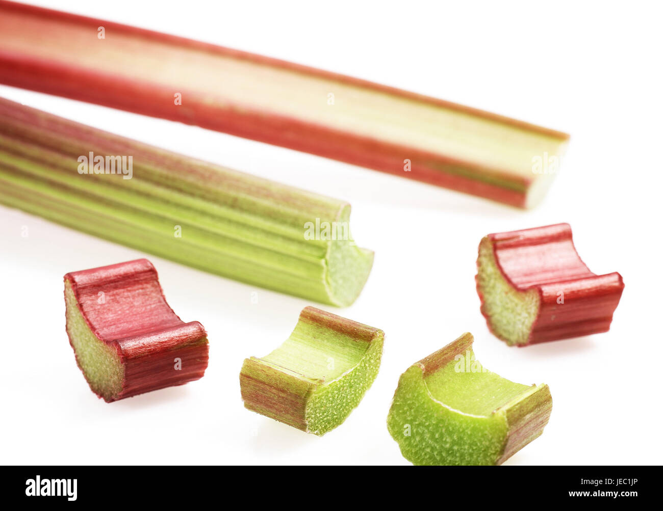 Les bâtonnets de rhubarbe fraîche, Rheum rhaponticum, Banque D'Images