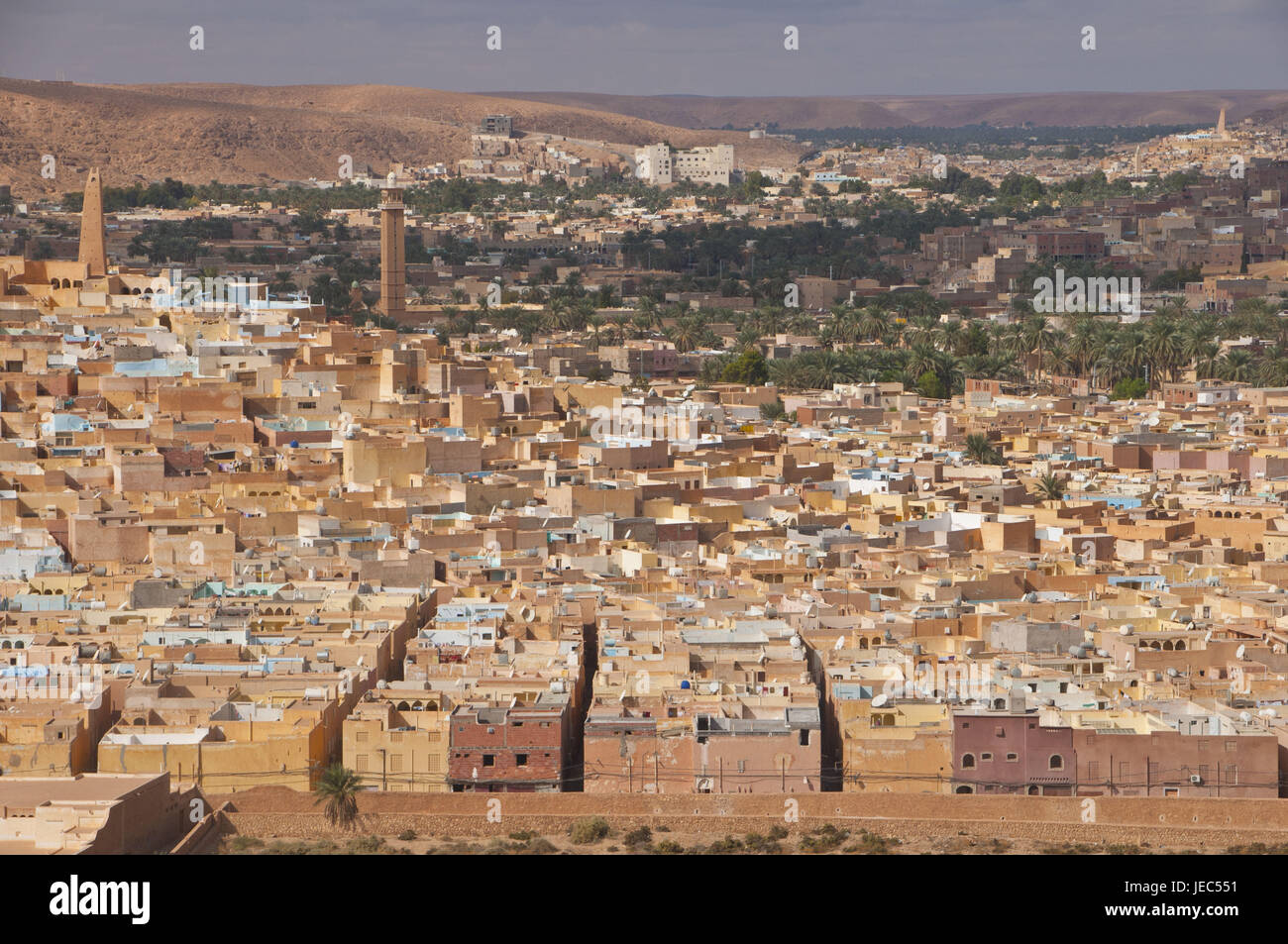 Vue sur les villages de l'héritage culturel mondial de l'UNESCO M'Zab, Algérie, Afrique, Banque D'Images