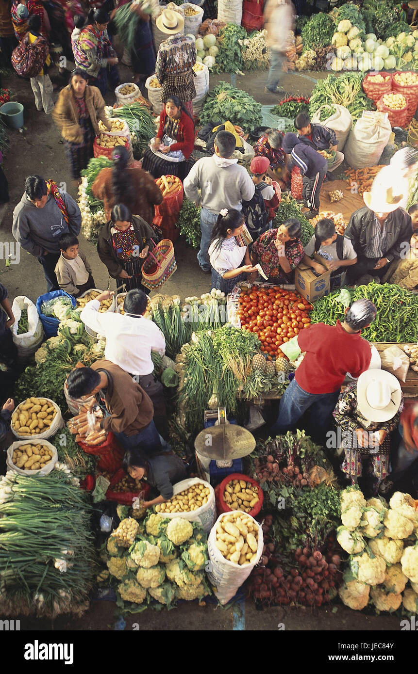 Guatemala, Chichicastenango, marché, vendeur, ventes, de légumes, d'en haut, le modèle ne libération, l'Amérique centrale, en Amérique latine, highland, la destination, le lieu d'intérêts, personne, Maya, tribu, magasin, produit, l'alimentation, le commerce, le motion blur, les femmes, les hommes, les vendeurs du marché, devançant, Banque D'Images