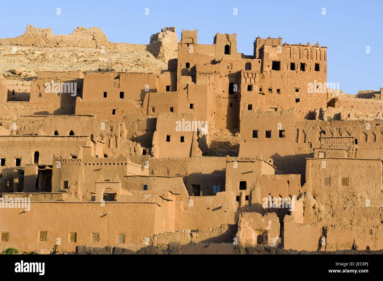 Le Maroc, Aït-Ben-Haddou, vue locale, mucky maisons, Afrique, Afrique du Nord, l'endroit, Ksar, maisons, mucky méthode de construction, généralement, typiquement pour des pays, l'architecture, l'architecture, à l'extérieur, mucky désertes, point d'intérêt, à l'UNESCO patrimoine culturel mondial, la destination, Banque D'Images