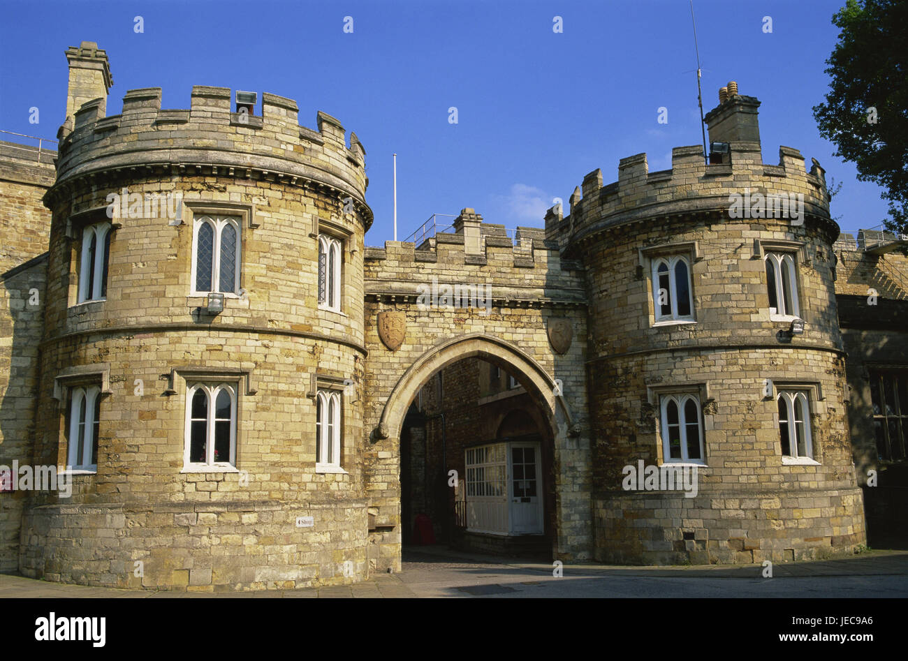 La Grande-Bretagne, l'Angleterre, dans le Lincolnshire, Lincoln, verrouillage, d'entrée, de détail, l'Europe, la ville, la destination, le lieu d'intérêts, bâtiment, architecture, château, forteresse, murs de défense, le tourisme, l'été, à l'extérieur, déserte, Banque D'Images
