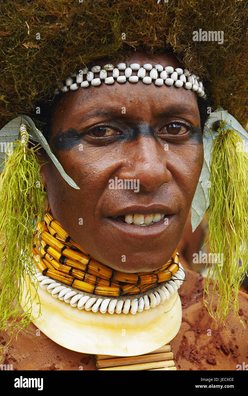 La Papouasie-Nouvelle-Guinée, membre de l'Huli de souche, portrait, Banque D'Images