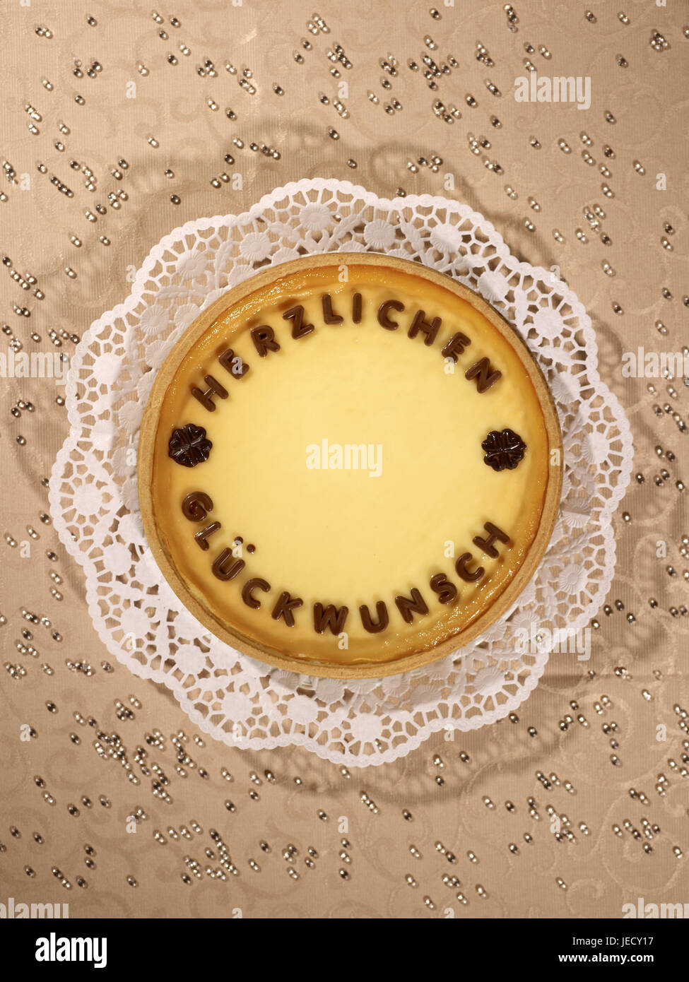 Gateaux D Anniversaire Banque De Photographies Et D Images A Haute Resolution Alamy Gateaux D Anniversaire Banque De Photographies Et D Images A Haute Resolution Alamy