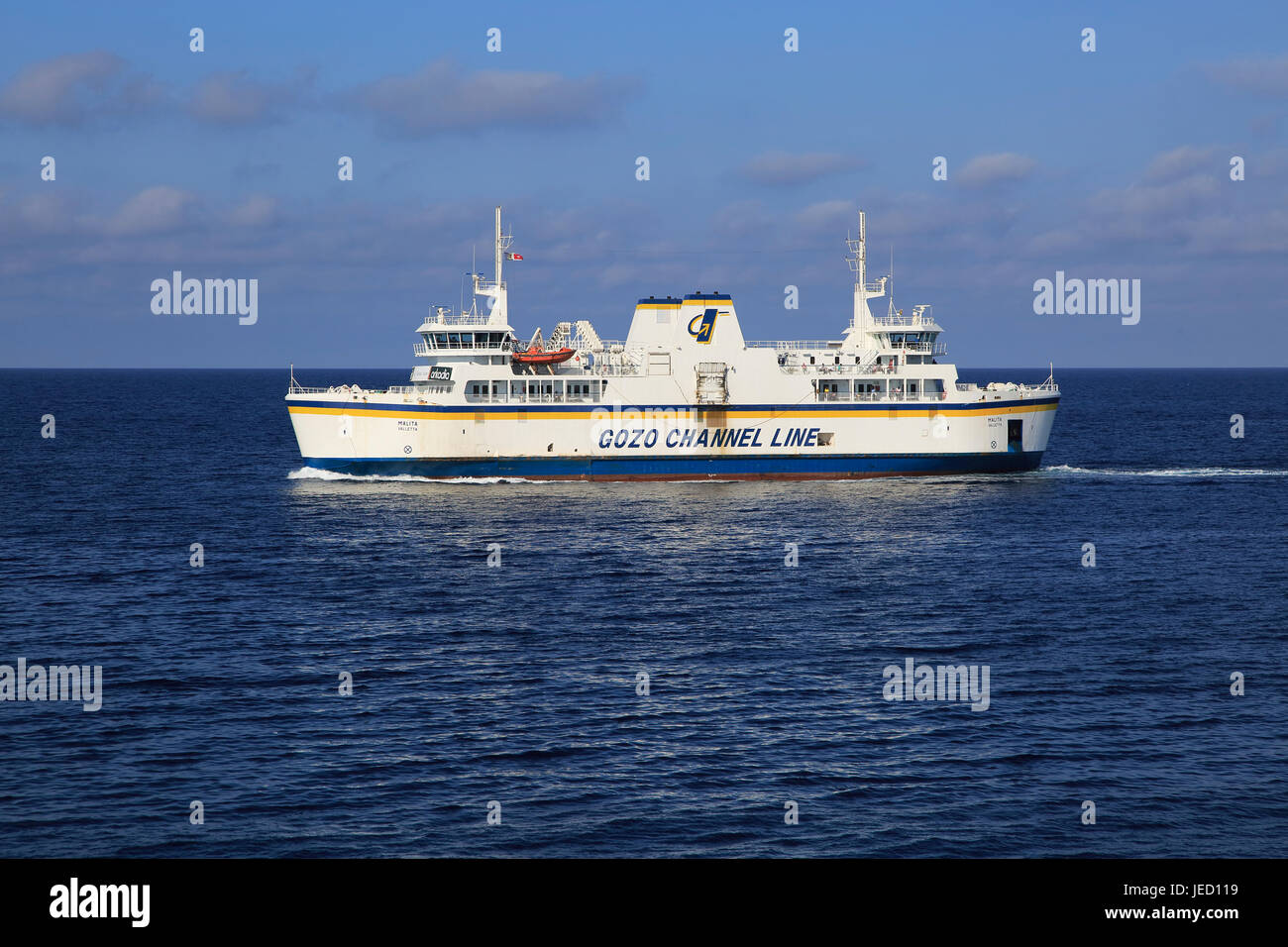Canal de Gozo ferry crossing navire de ligne entre les îles de Malte et Gozo Banque D'Images