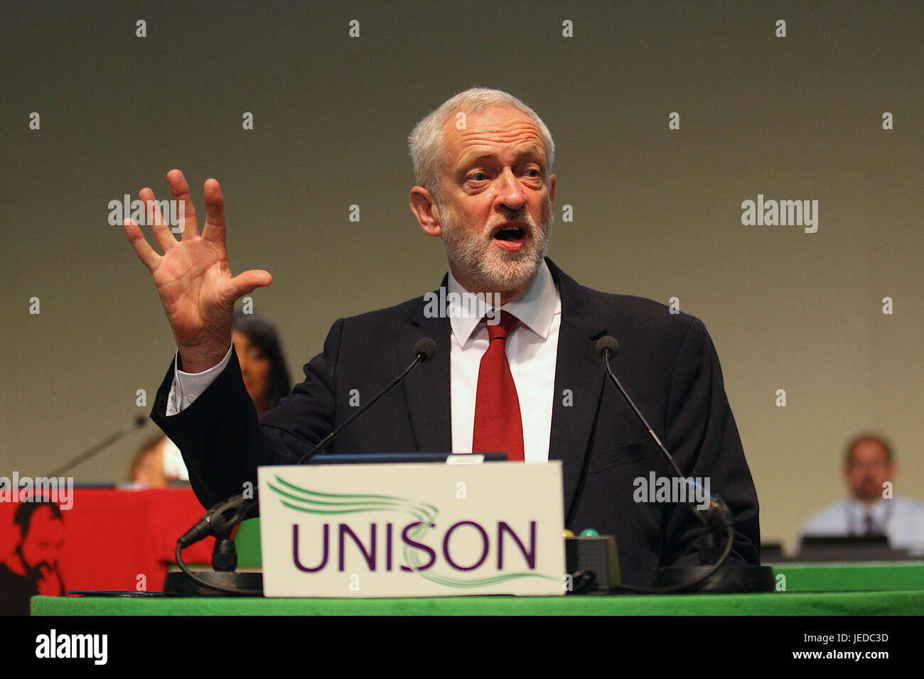 Jeremy Corbyn donne aux discours à la Conférence de l'unisson à Brighton Banque D'Images