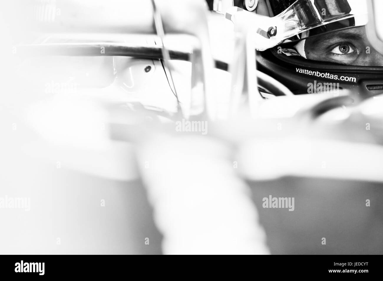 Baku, Azerbaïdjan. 24 Juin, 2017. Sport Automobile : Championnat du Monde de Formule 1 de la FIA 2017, Grand Prix de l'Europe, # 77 Valtteri Bottas (FIN, Mercedes AMG Petronas) 23.06.2017. Utilisation dans le monde entier | Credit : dpa/Alamy Live News Banque D'Images