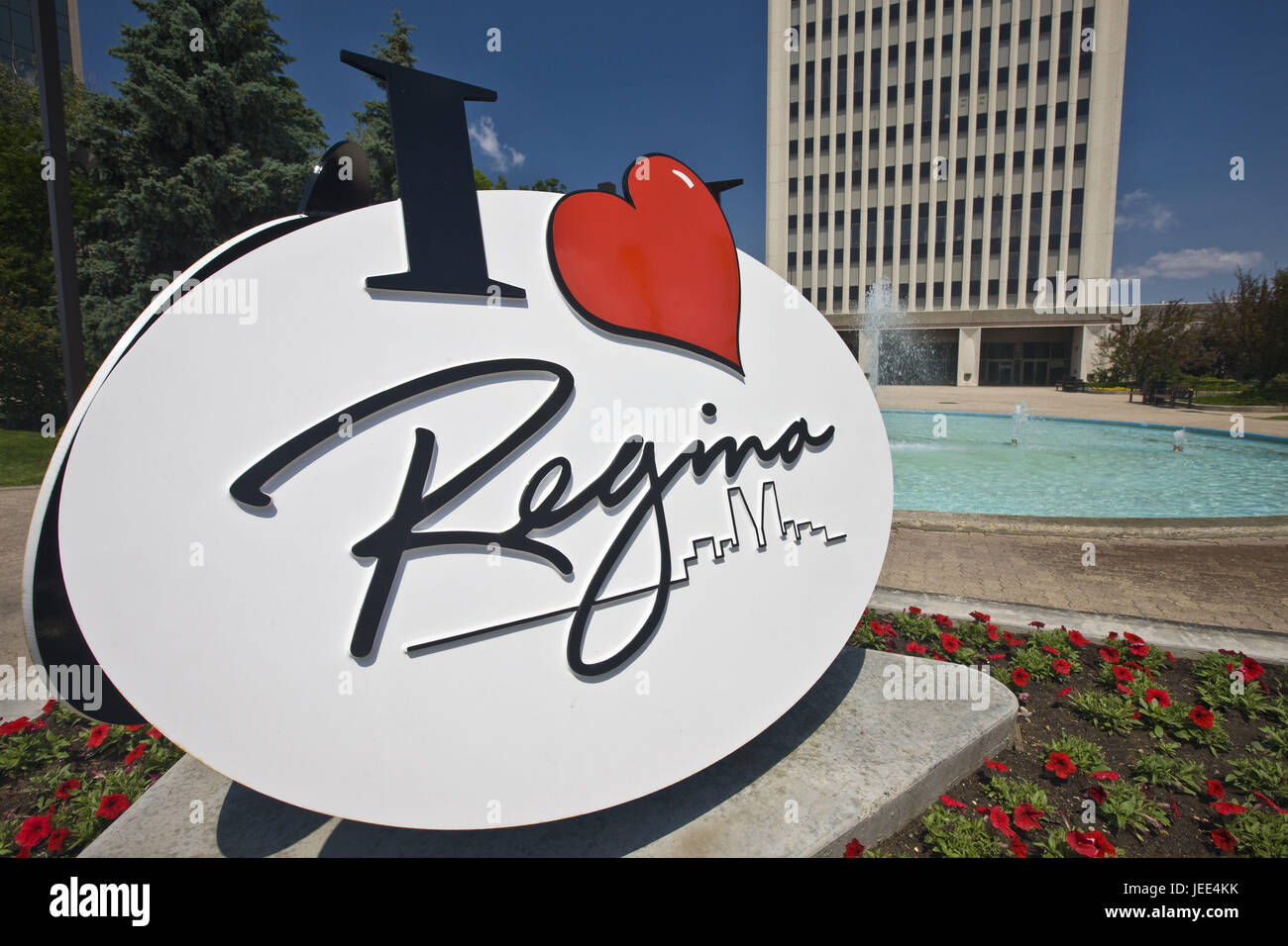Canada, Saskatchewan, Regina, hôtel de ville, eh bien, signe, 'J'aime' de Regina, la reine Elizabeth II, cour Banque D'Images
