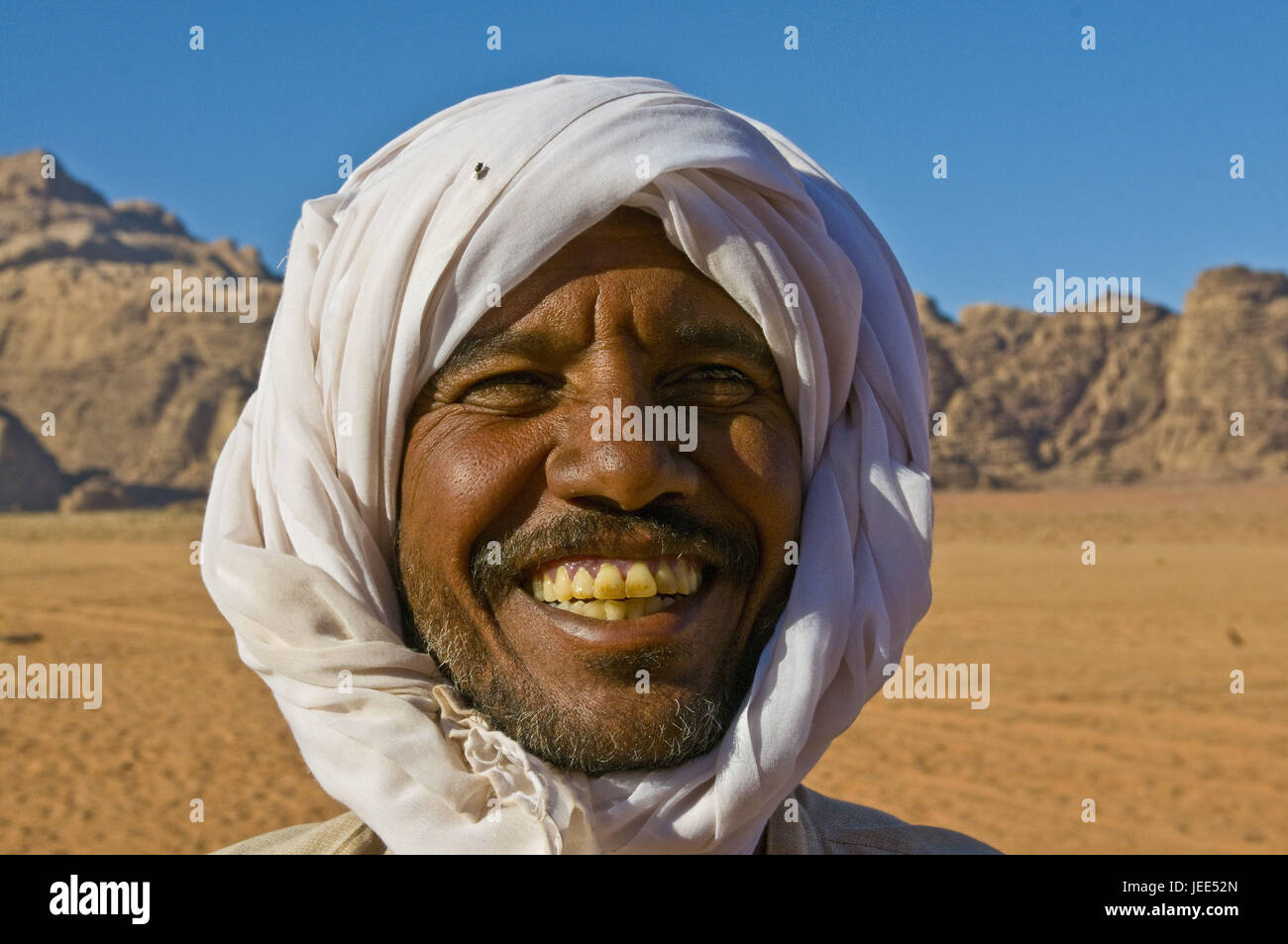 Heureusement, bédouins, sourire, portrait, Wadi Rum, Jordanie, Banque D'Images