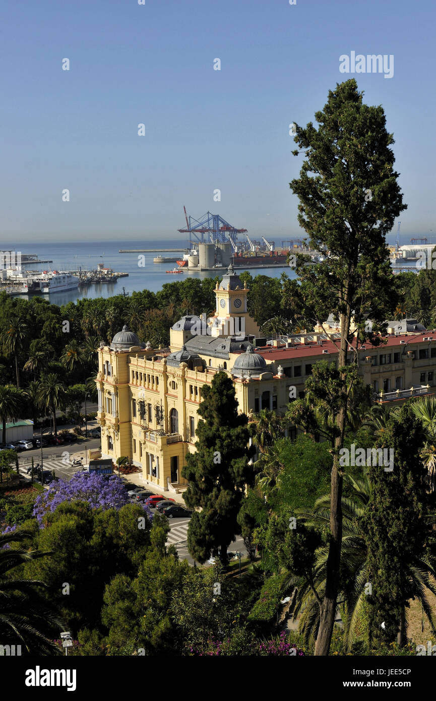 Espagne, Malaga, vue à l'hôtel de ville et du port, Banque D'Images