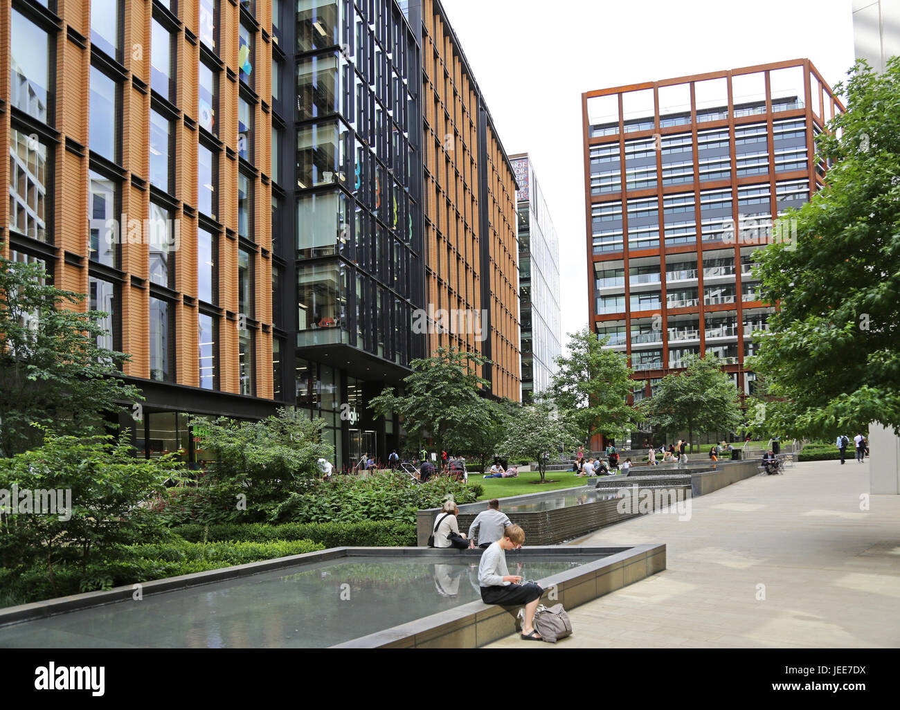Square, Londres St Pancras. Développement du nouveau bureau à côté de la gare internationale de St Pancras. Accueil à Google's new London AC Banque D'Images