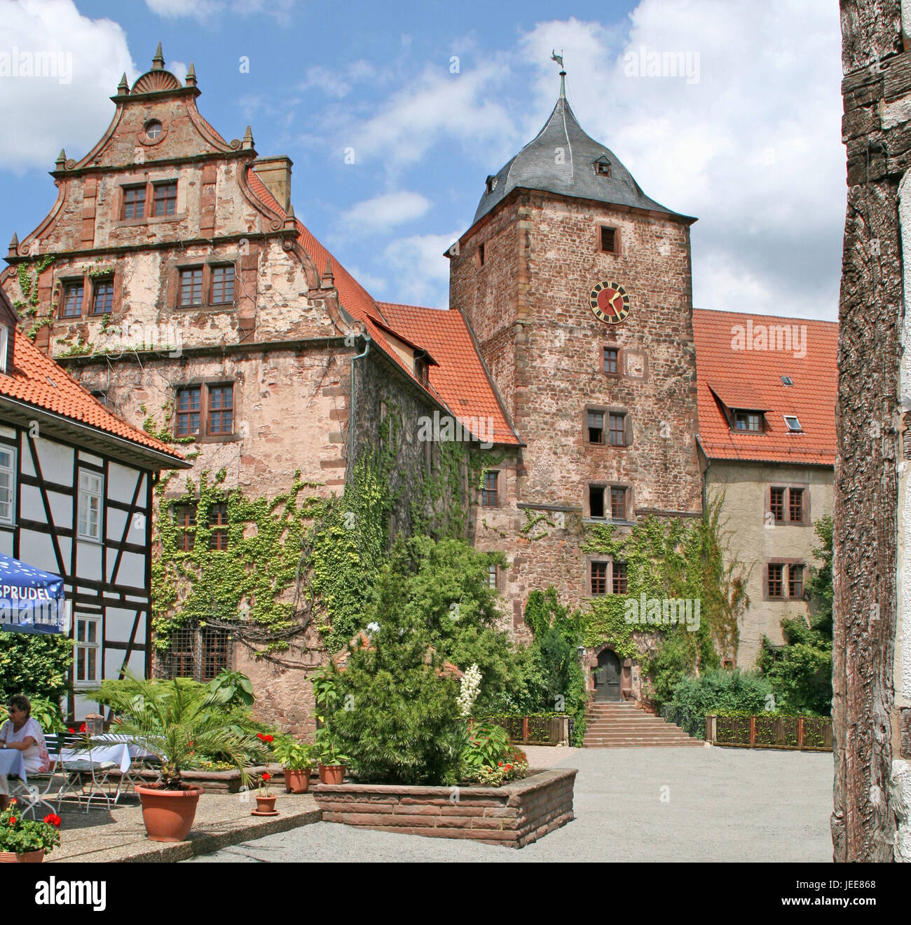 Allemagne, Hesse, le nord de l'Hessen, slot, château, le nord de la Hesse, le château avant, l'extérieur, tour du château, tour, horloge, bâtiment, Banque D'Images