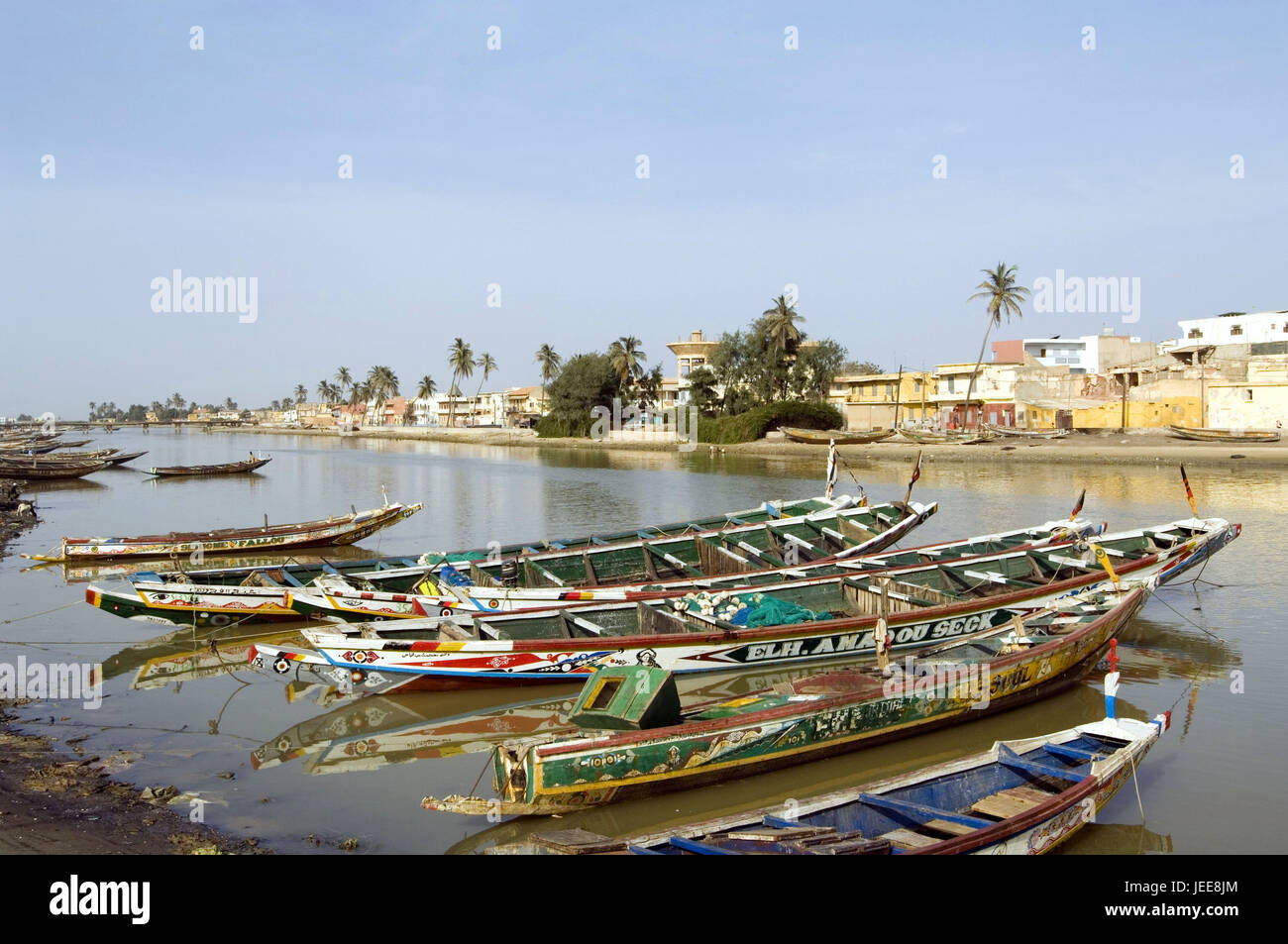Pirogen, rivière, vue sur la ville, Saint-Louis, Sénégal, Banque D'Images