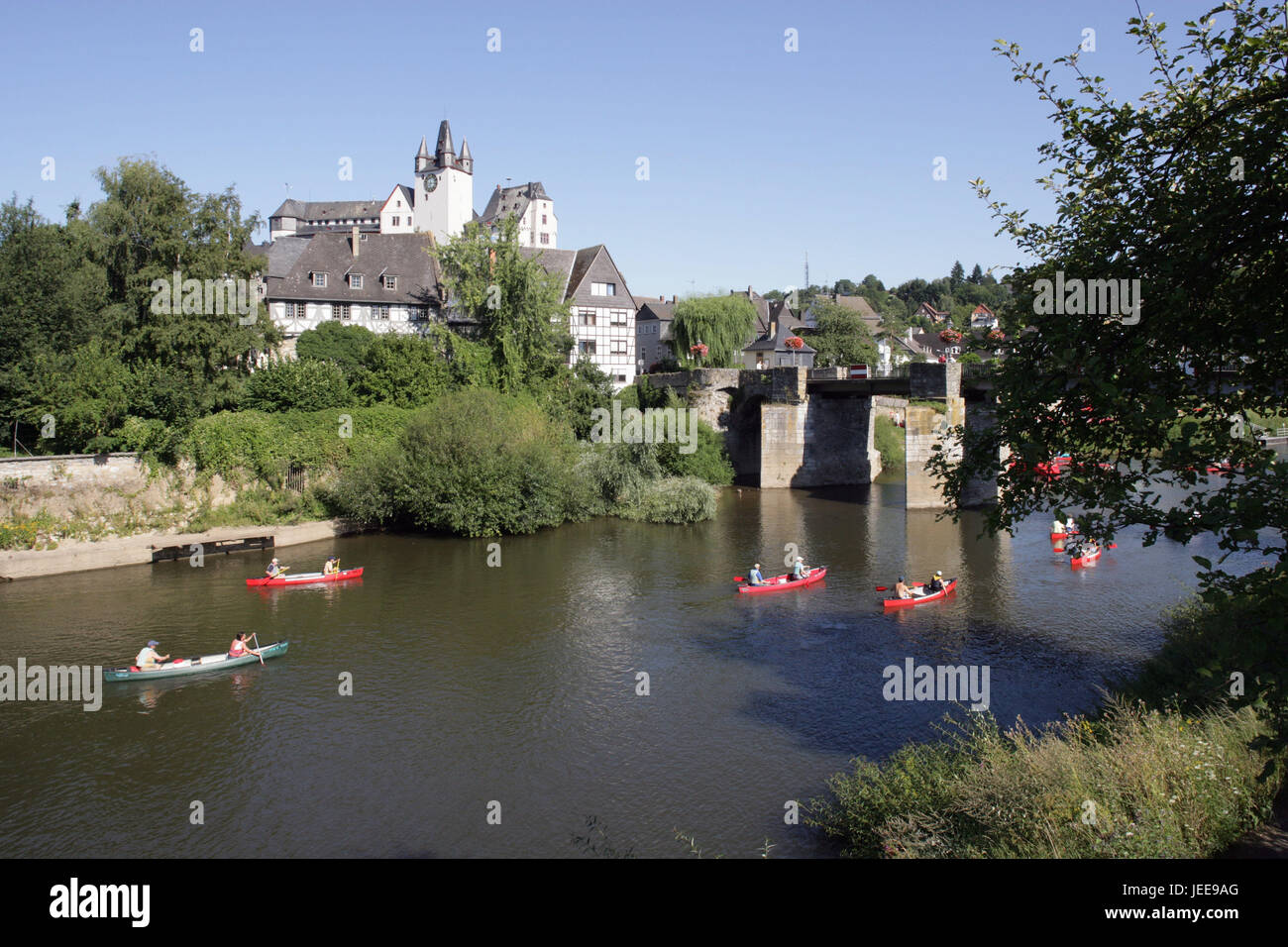 Allemagne, Rhénanie-Palatinat, Diez, blocage du comte, flux Lahn, canoës, château, verrou, rivière, bateaux, tourisme, touriste, personne, loisirs, hobby, Banque D'Images