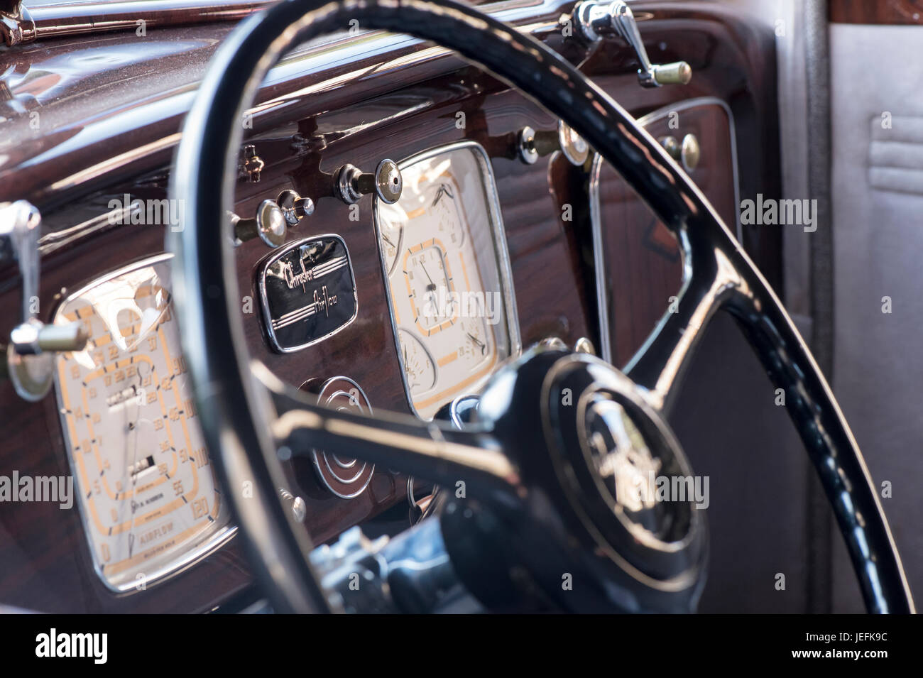 L'image du tableau de bord de voiture Vintage rallye de voitures dans Mumbai, Inde,Horniman circle Banque D'Images