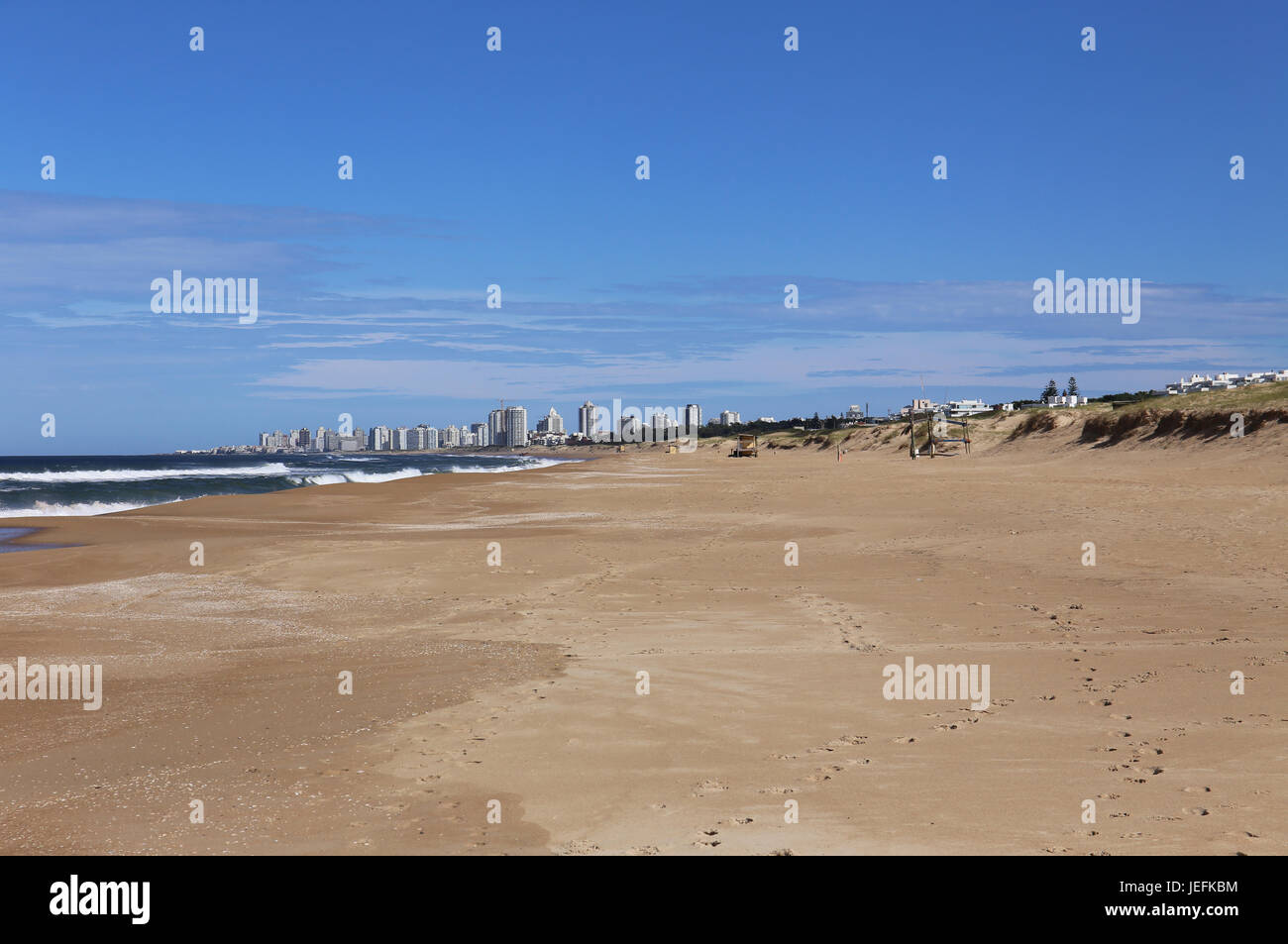 Plage en face de Punta del Este, Uruguay Avril 2017 Banque D'Images