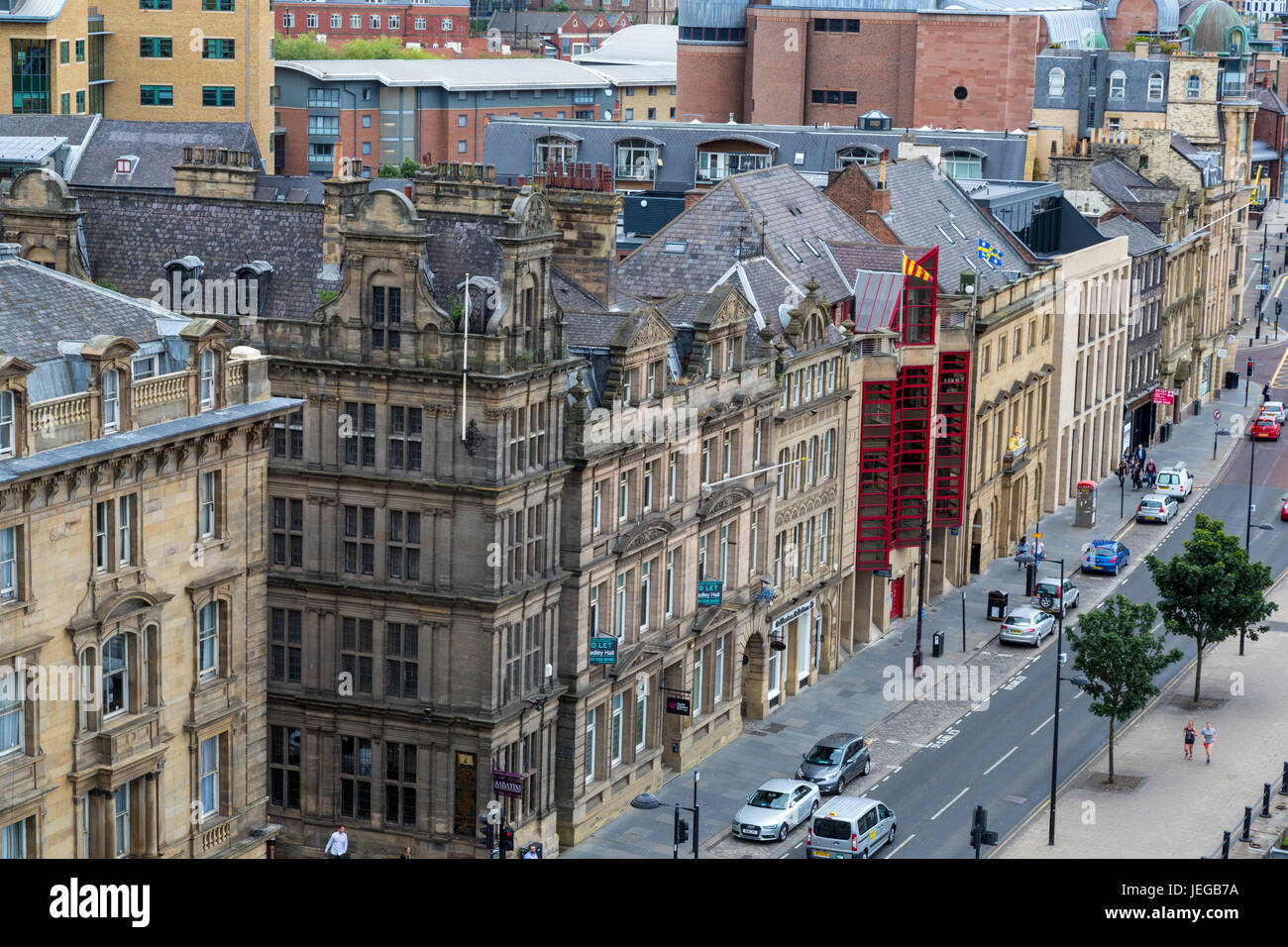 Newcastle-upon-Tyne, Angleterre, Royaume-Uni. Quayside immeubles faisant face à la rivière Tyne. Banque D'Images