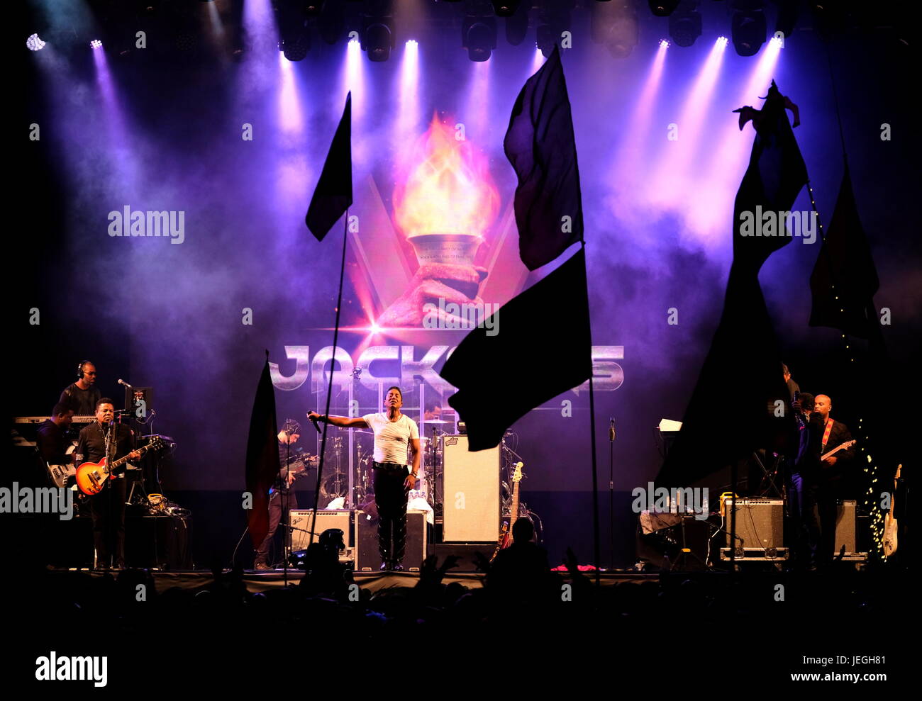 Pilton, Somerset, Royaume-Uni. 24 Juin, 2017. Glastonbury Festival Jour 4- groupe américain les Jackson effectuant à Glastonbury Festival, Pilton, Somerset 24 Juin 2017 : Crédit photographique DFP/Alamy Live News Banque D'Images