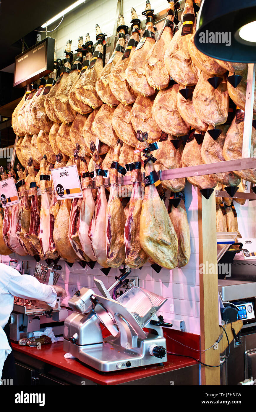 Jamon de viande sur le marché espagnol Banque D'Images