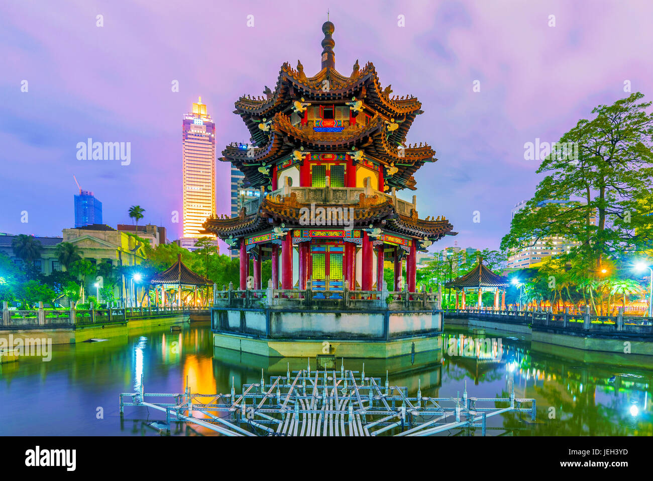 Avis de Mémorial de la paix 228 parc de nuit Banque D'Images