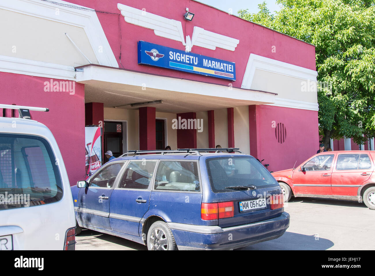 La vue extérieure de la gare palace à Sighetu Marmatiei maramures, région, en Roumanie. Banque D'Images