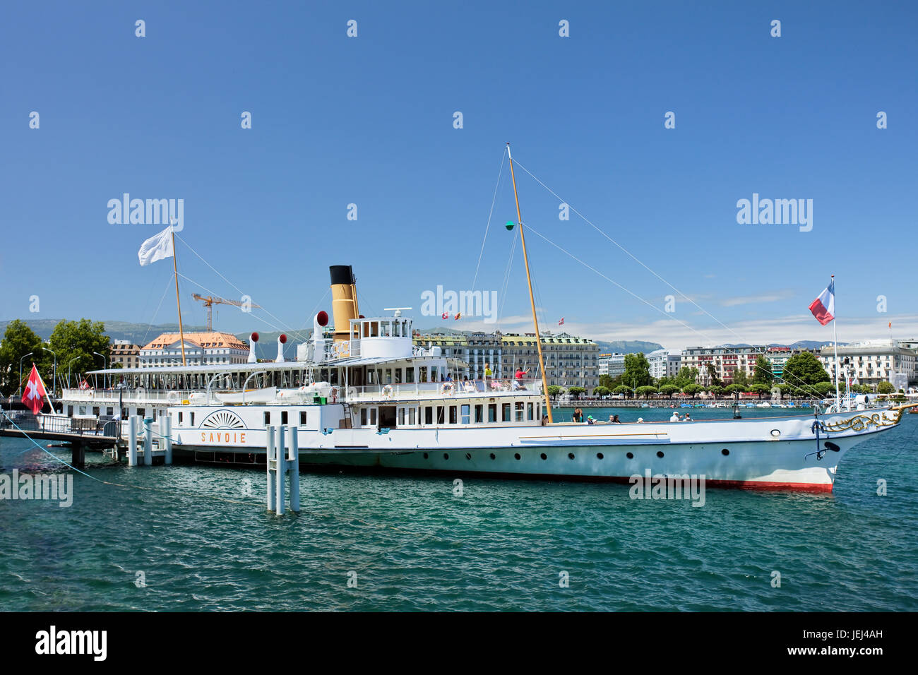 GENÈVE - 25 JUILLET. La Savoie a amarré au lac de Genève le 25 juillet 2011. La Savoie est un vieux bateau à vapeur à palettes, construit en 1914. Banque D'Images