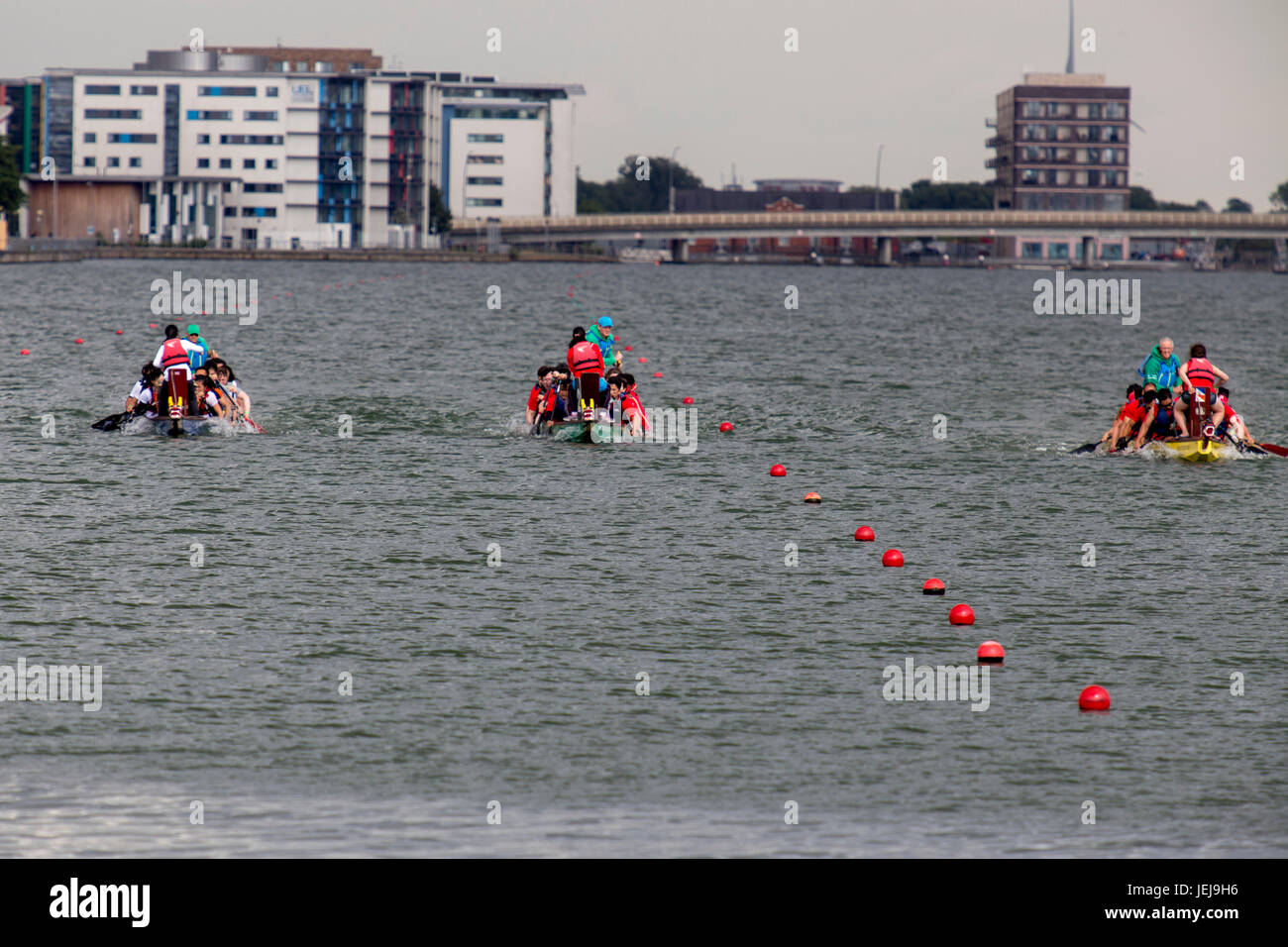 Londres, Royaume-Uni - 25 juin 2017 : Londres hong kong Dragon Boat Festival à Londres centre regatta. crédit : dominika zarzycka/Alamy live news Banque D'Images