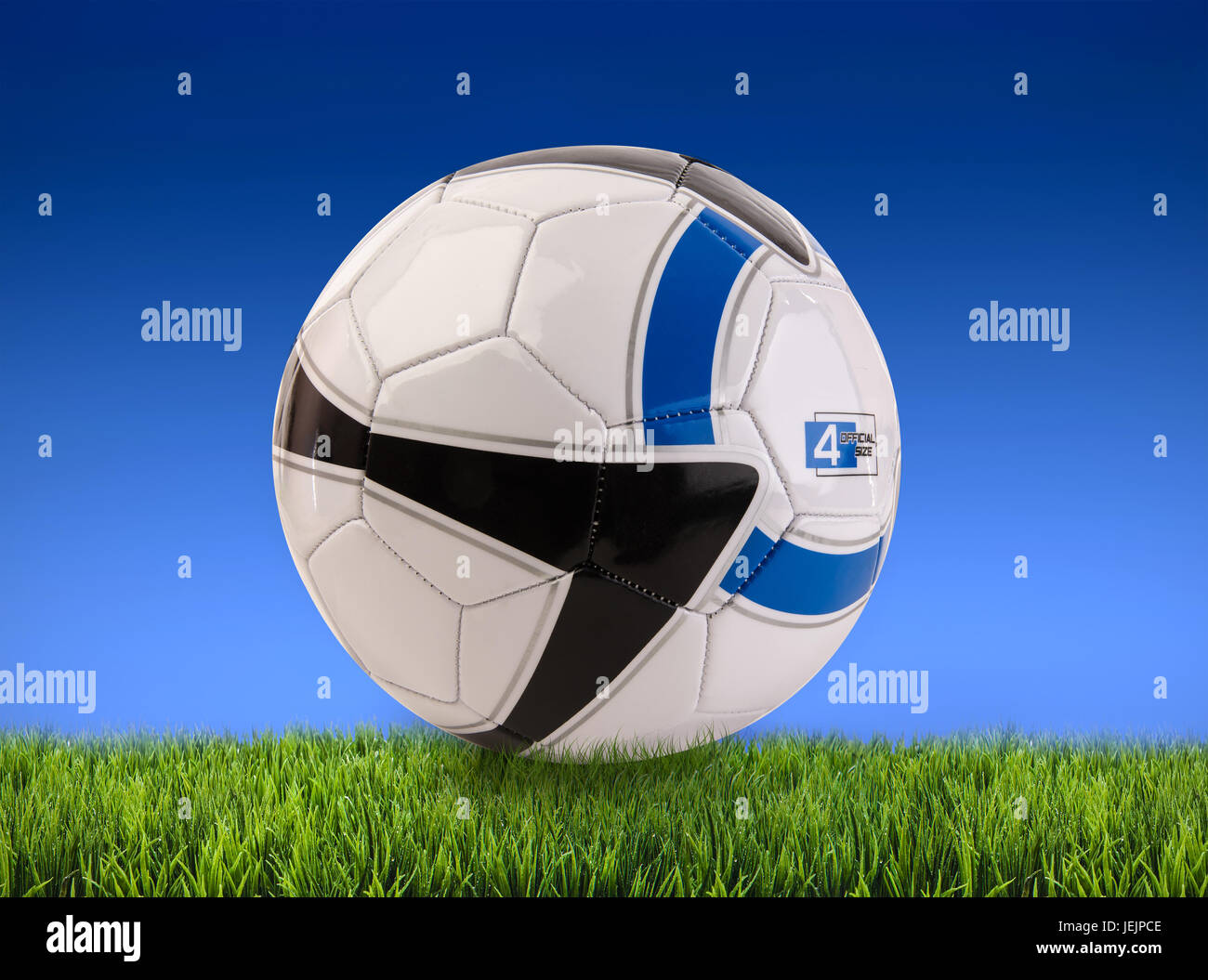 Ballon de football sur terrain Banque D'Images