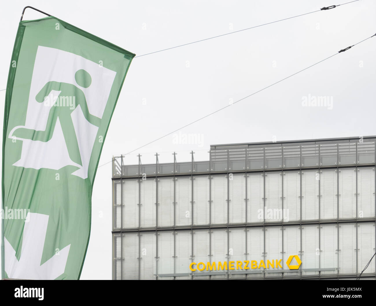 La sortie d'urgence la Commerzbank Banque D'Images