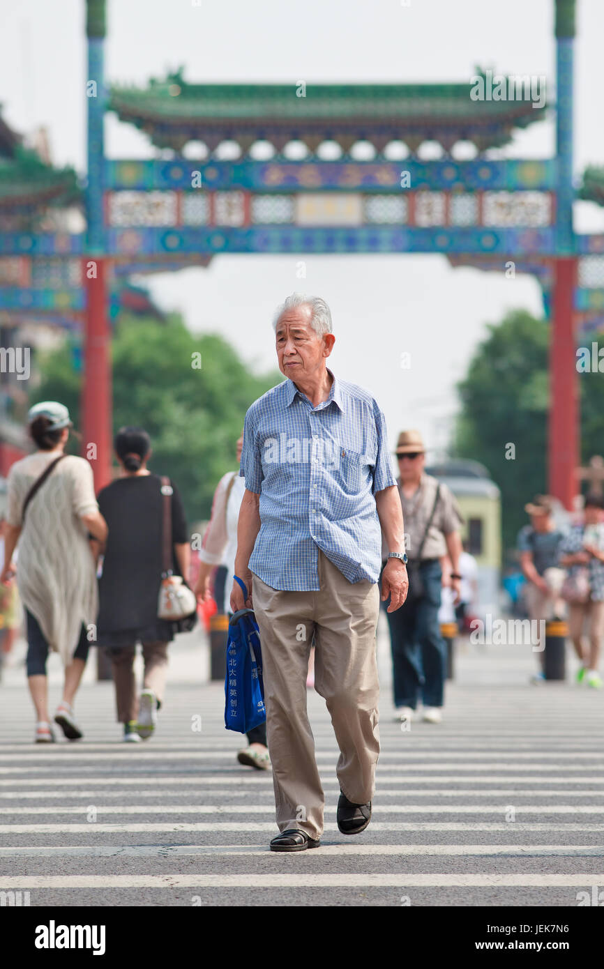 PÉKIN-9 JUIN 2015. Vieux Chinois. La population âgée (60 ans ou plus) en Chine est de 128 millions, une personne sur dix, la plus importante au monde. Banque D'Images