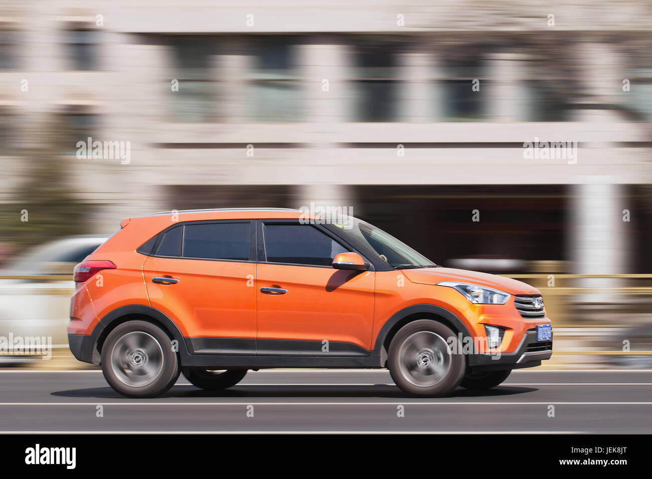 PÉKIN-30 MARS 2016. Orange Hyundai IX 25 SUV compact. Les ventes de véhicules Hyundai en Chine ont augmenté de 11,2 % en 2015, ce qui a permis de maintenir une tendance à la hausse. Banque D'Images