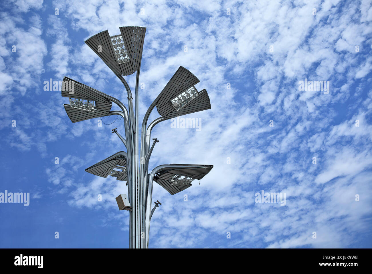 BEIJING-28 JUILLET. Éclairage LED unique au parc olympique de Beijing. Par rapport à l'éclairage conventionnel, leur économie d'énergie est de 60%. Banque D'Images