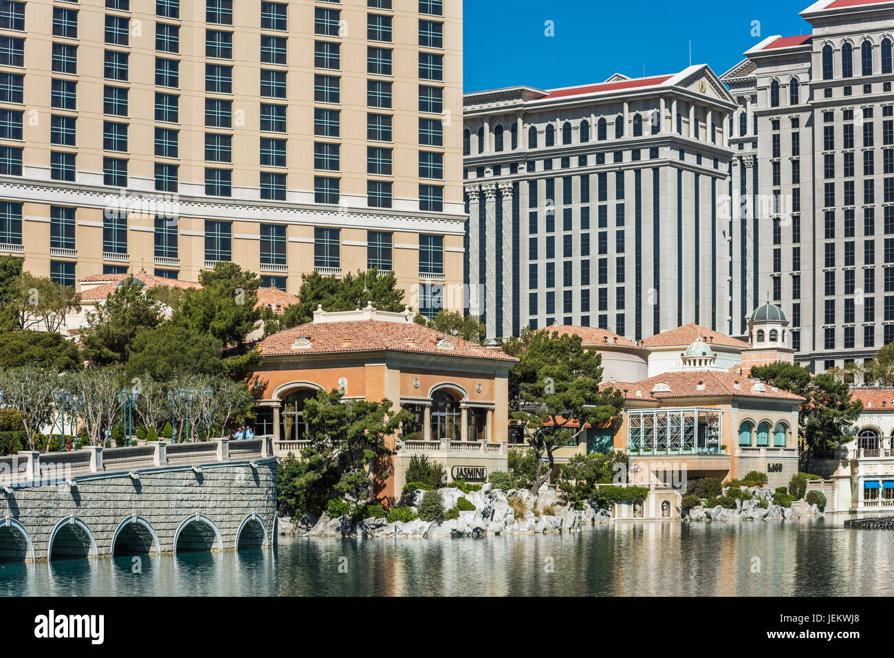 Boutiques et fontaine d'eau au Bellagio Hotel and Casino Banque D'Images