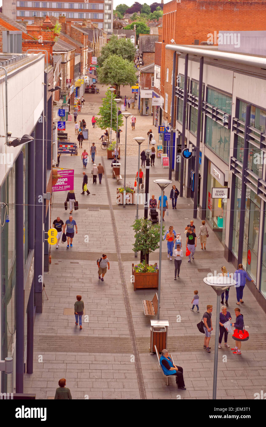 Zone commerçante piétonne de Altrincham, Greater Manchester, Angleterre. UK. Banque D'Images