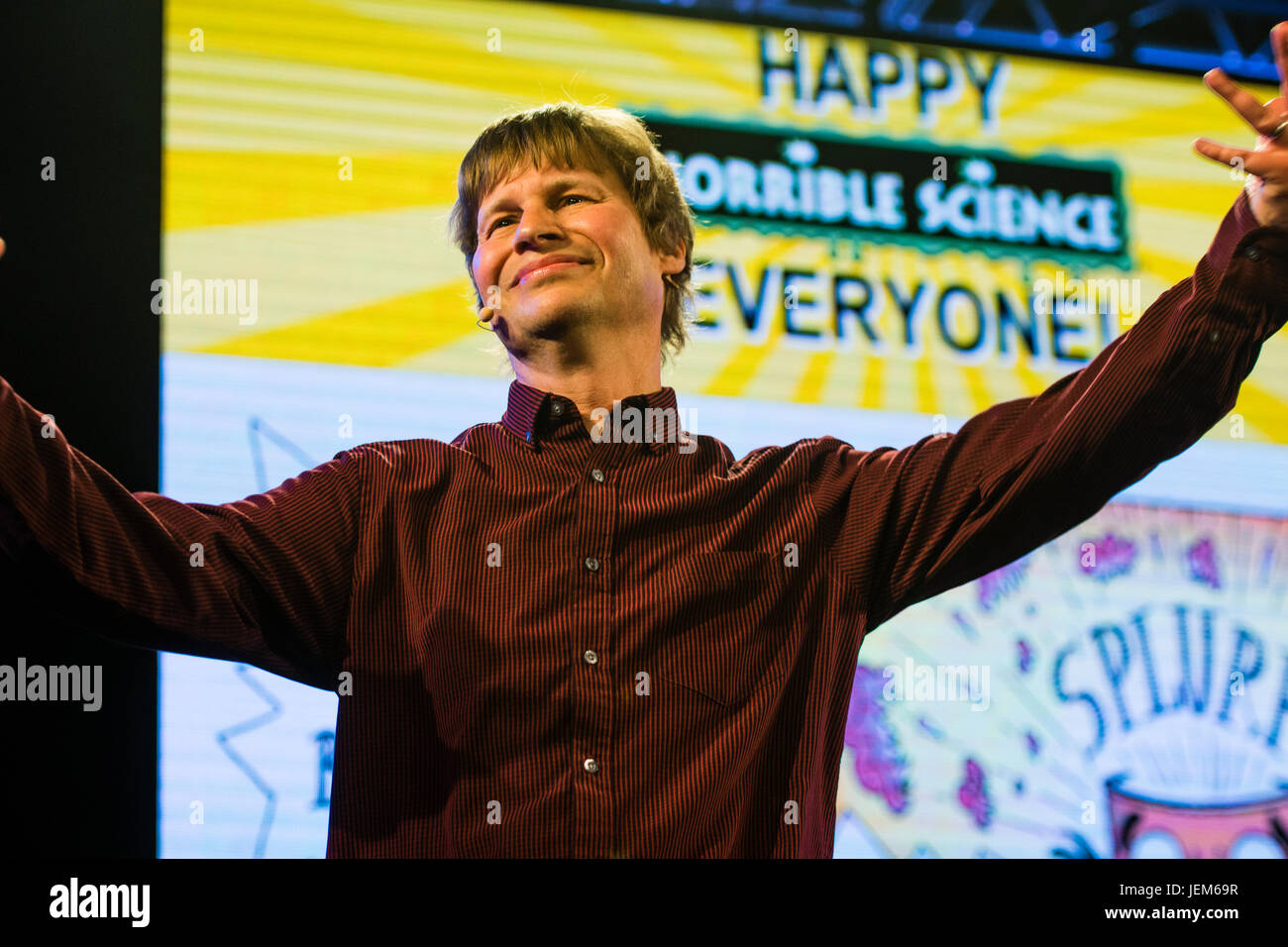 Nic Arnold, auteur de l'horrible Science series de Boks pour les enfants, qui apparaissent à la 2017 Hay Festival de la littérature et les arts, Hay-on-Wye, au Pays de Galles UK Banque D'Images