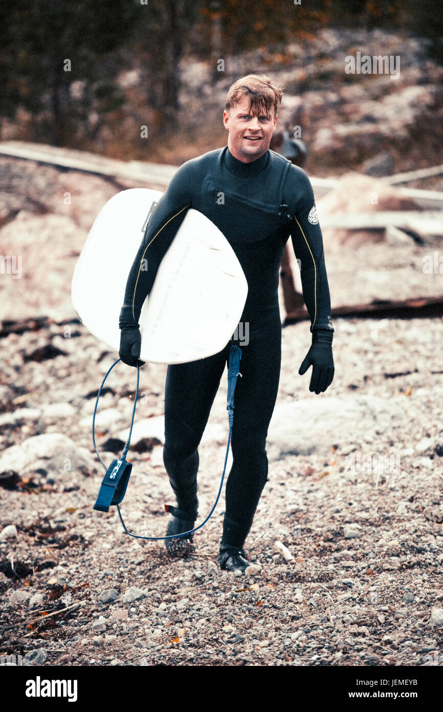 Surfeur à pied Banque D'Images