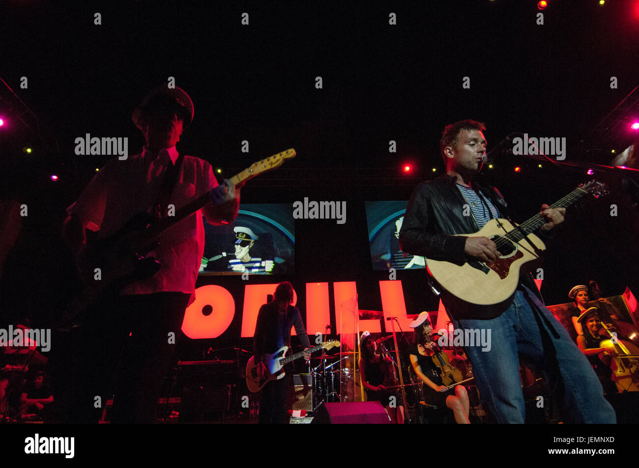 Damon Albarn et stade de gorillaz concert historique à Damas en Syrie Banque D'Images