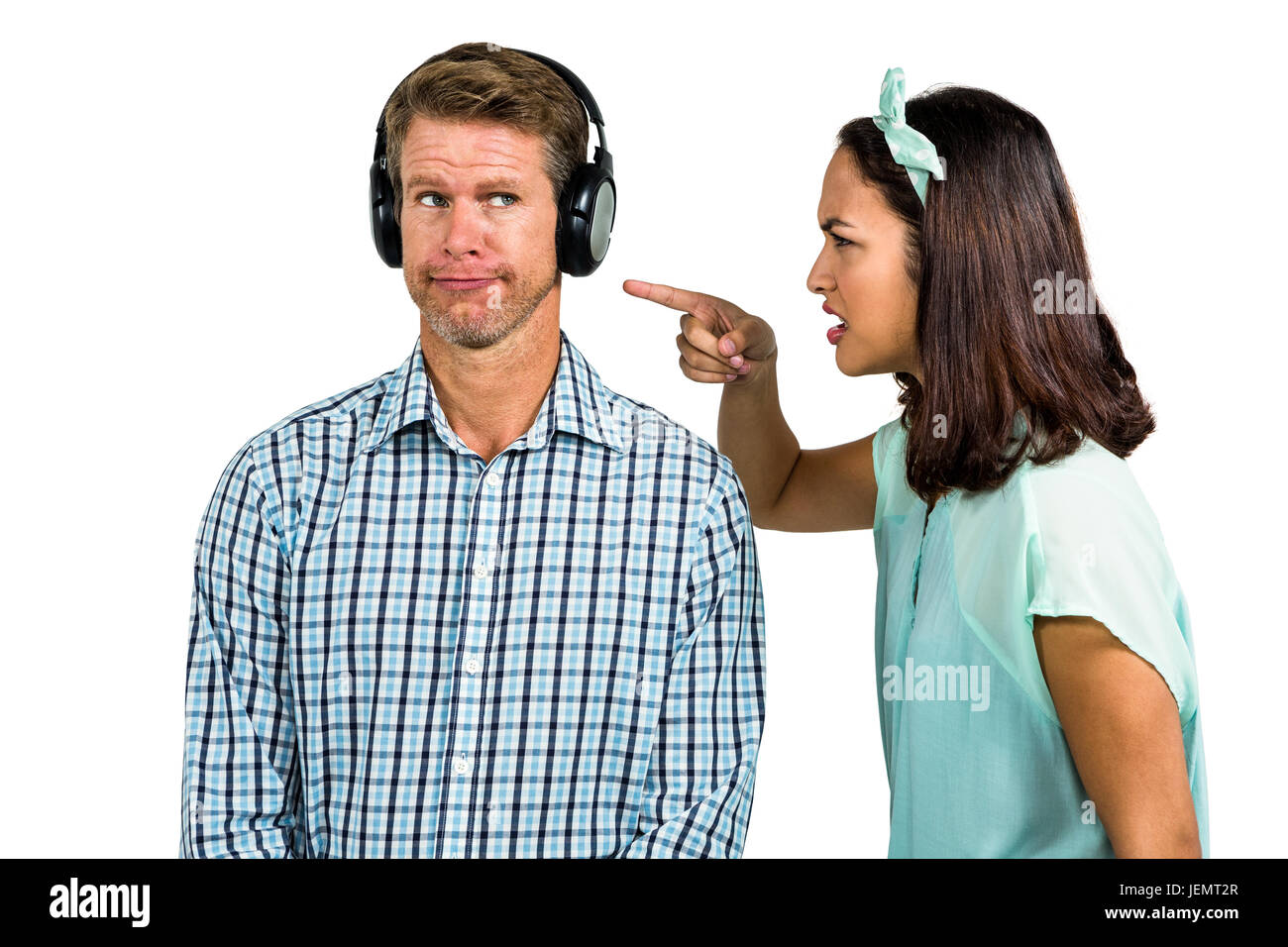 Portrait of man wearing headphones Banque D'Images