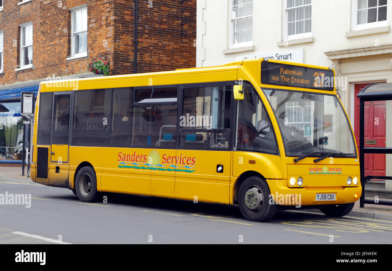 Sanders, autobus, autocar, transports publics, Fakenham, Holt, Norfolk, England, UK, les transports publics, Bus, autocars Banque D'Images