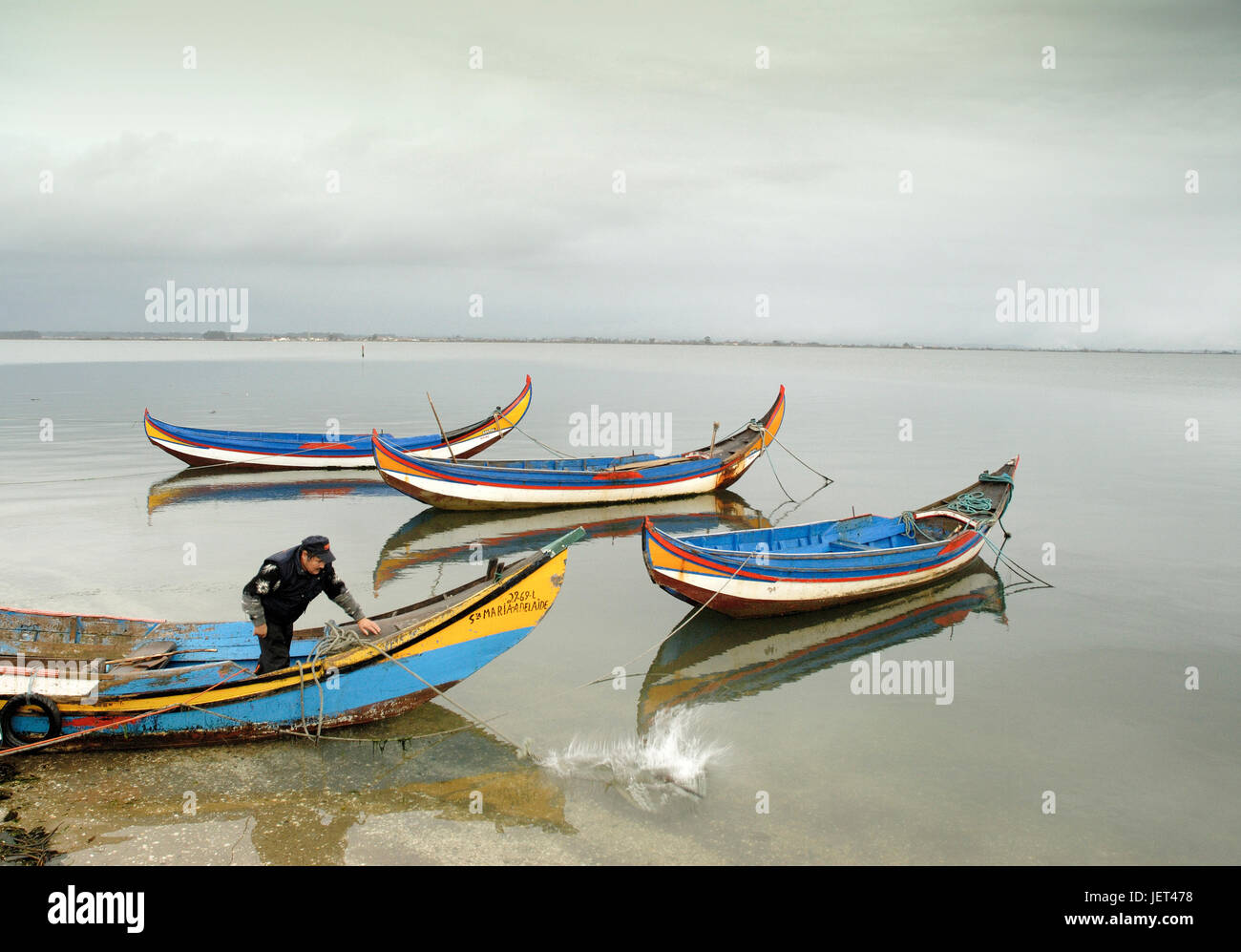 Les bateaux traditionnels du fleuve Aveiro (Ria de Aveiro). Portugal Banque D'Images