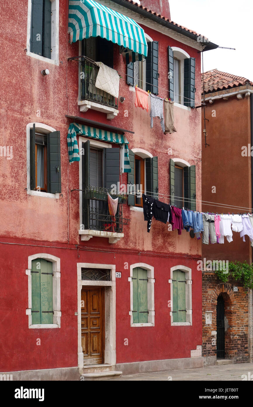 Résidence à Murano, Italie avec blanchisserie tomber. Banque D'Images