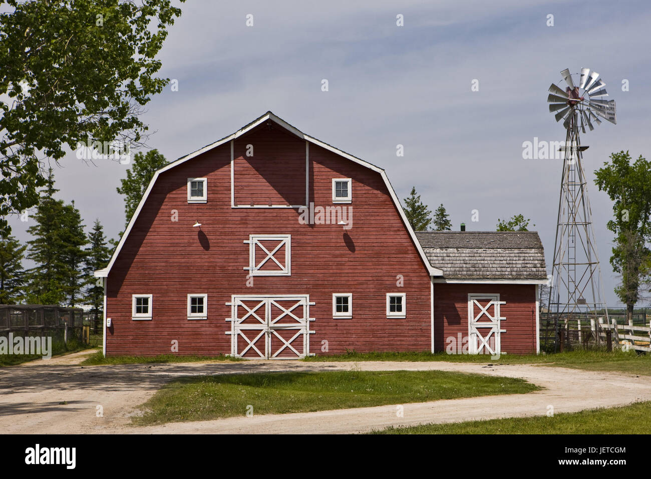 Canada, Menitoba, stone Brook, Mennonite Heritage Village, ferme, stable, grange, éolienne, Banque D'Images