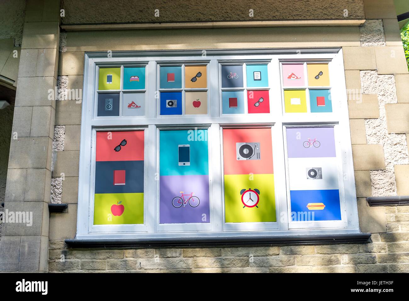 Le vieux gardiens Lodge à Storthes Hall Park, Storthes Hall, Kirkburton, Huddersfield, Angleterre Royaume-Uni Banque D'Images